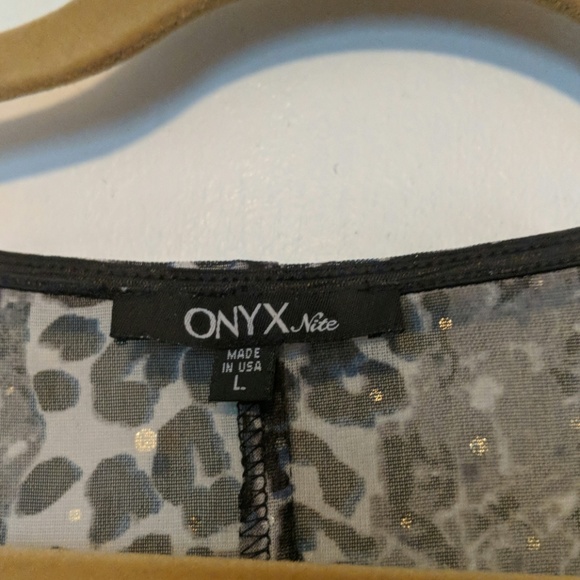 Top - Picture 2 of 4